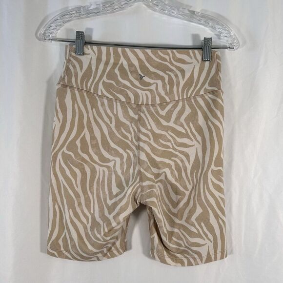 Old Navy Active Bike Shorts Women Medium Beige Animal Print Powerchill High Rise - Picture 5 of 8